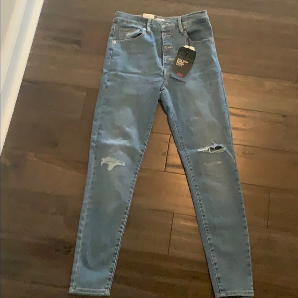 Levi’s mile high super skinny jeans NWT size 27